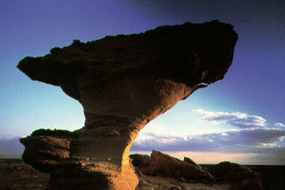 【教学反思】看着风蚀蘑菇照片,就能探究出成因吗?