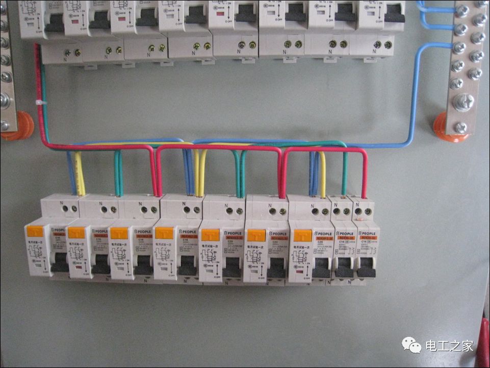 老电工手把手教您如何做好配电箱内部配线，图文详解，值得收藏的图9