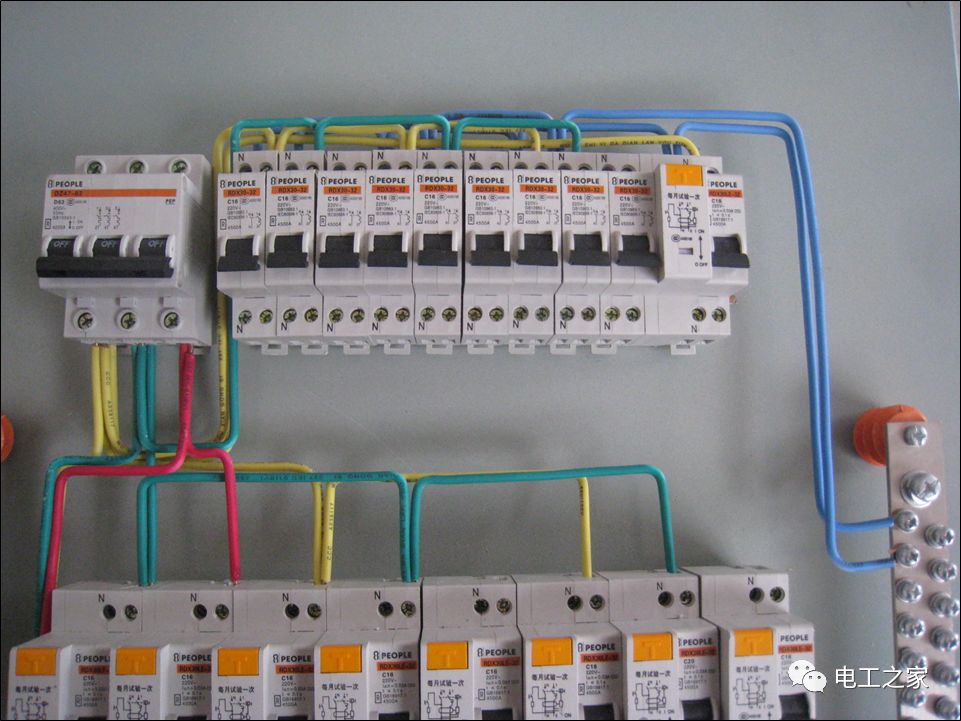 老电工手把手教您如何做好配电箱内部配线，图文详解，值得收藏的图7