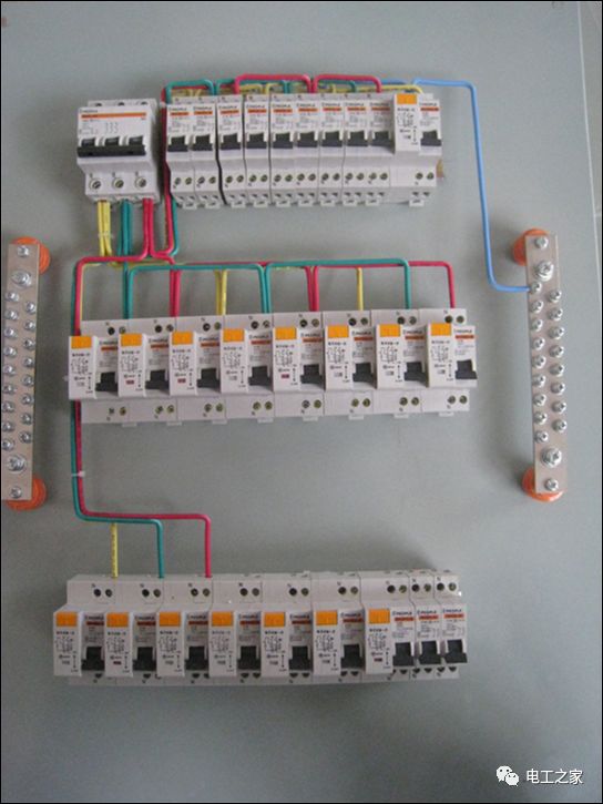 老电工手把手教您如何做好配电箱内部配线，图文详解，值得收藏的图6
