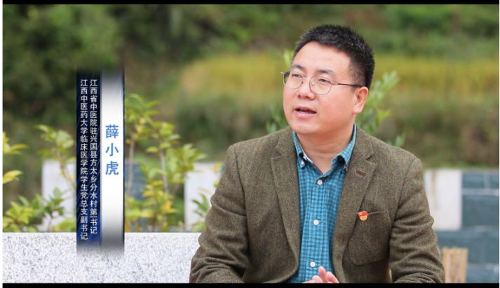 师德标兵薛小虎用心燃灯做学生成长成才的引路人