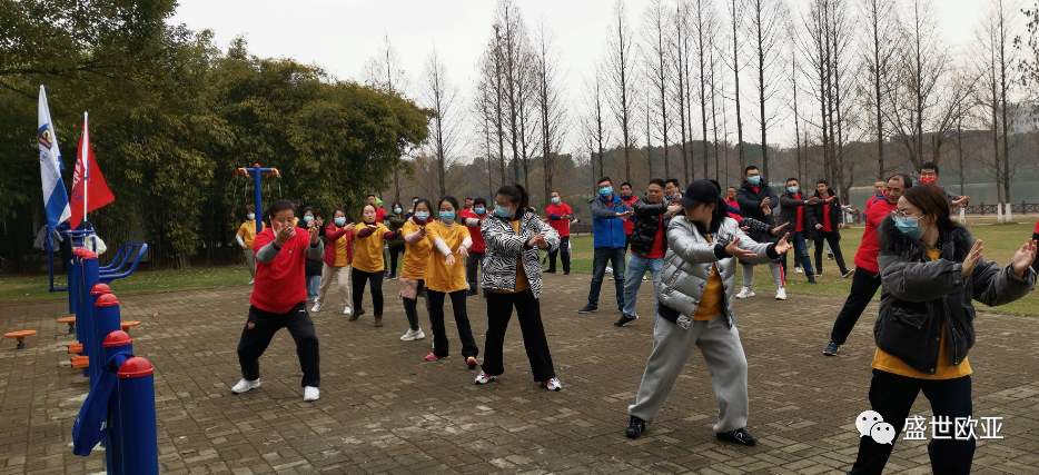 欧亚武汉首届汤湖迎新悦跑2022活动顺利举行