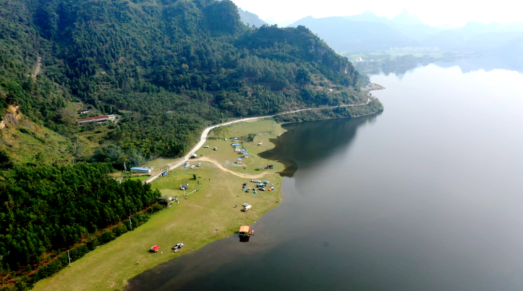 上林县元旦假期多点开花旅游景区人气火爆