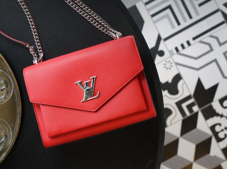 牌子包包是不是比较轻_gg是什么牌子的包包_包包牌子gd