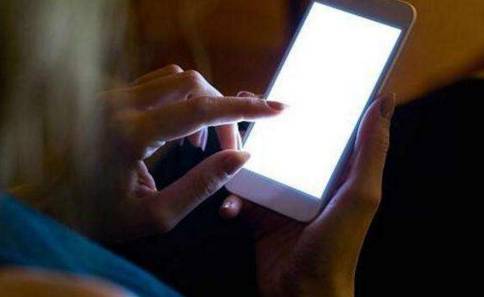 常对着手机屏幕的人喝什么茶好？