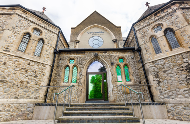 中国女学生在伦敦被杀案发地多留学生居住学校发邮件警告