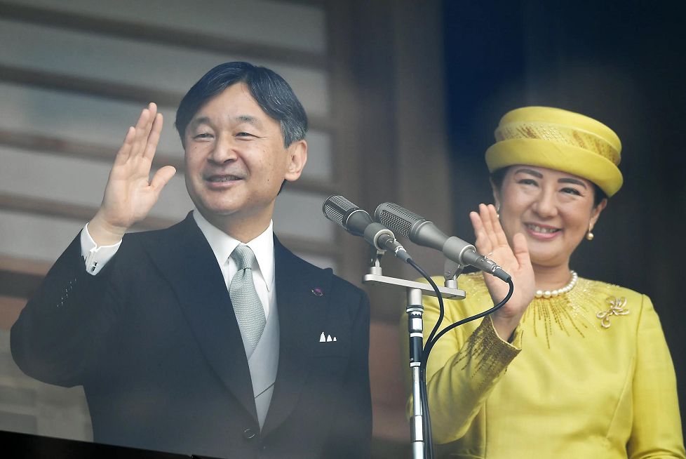 德仁新天皇即位 如何能让日本皇室更 进步 凤凰weekly微信公众号文章