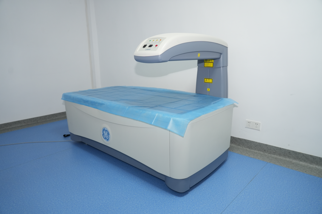骨密度影是什么台江县民族中医院影像科再添“新成员”——双能X线骨密度检测仪！_https://www.jmylbn.com_新闻资讯_第3张