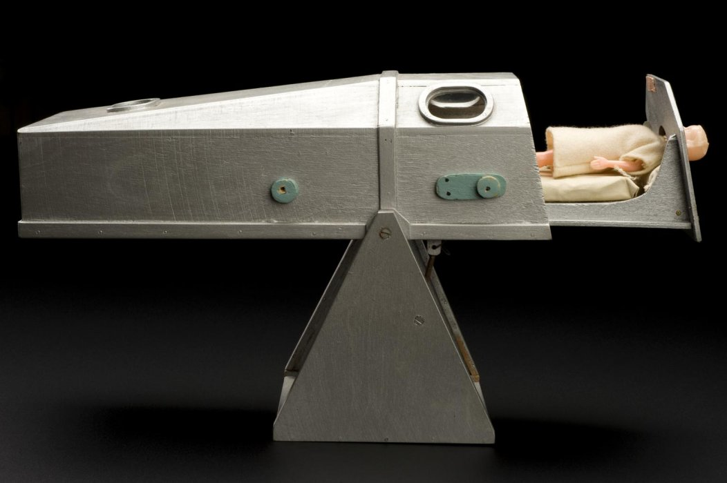 人为什么自动呼吸机​  活在柜子里的人，从铁肺到呼吸机的诞生_https://www.jmylbn.com_新闻资讯_第7张