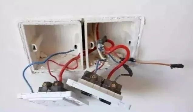 一看就懂的“電工布線電路實圖解”的圖21