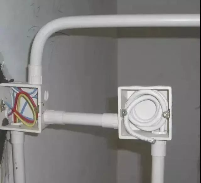 一看就懂的“電工布線電路實圖解”的圖18