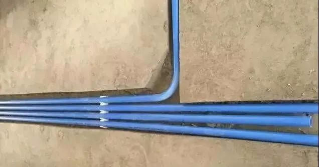 一看就懂的“電工布線電路實圖解”的圖15