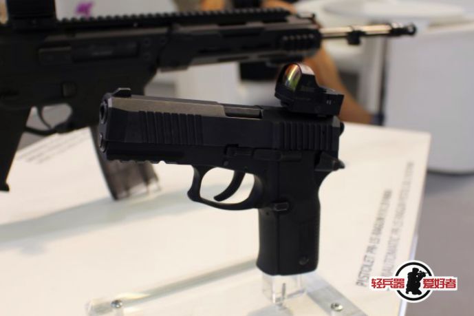 不是P226？| 其实《彩虹六号》波兰探员用的可是“自家武器！”(上期福利开奖)