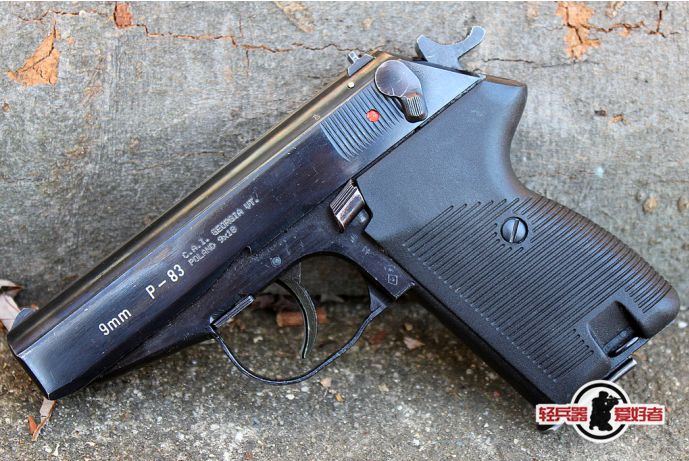 不是P226？| 其实《彩虹六号》波兰探员用的可是“自家武器！”(上期福利开奖)