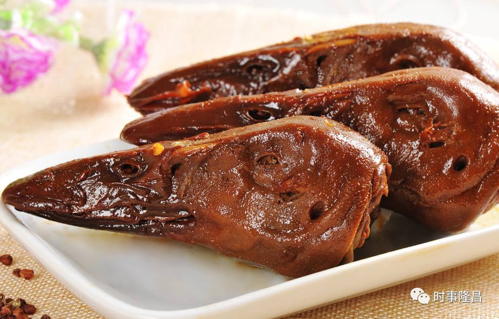 [美食隆昌] 香辣卤鸭头