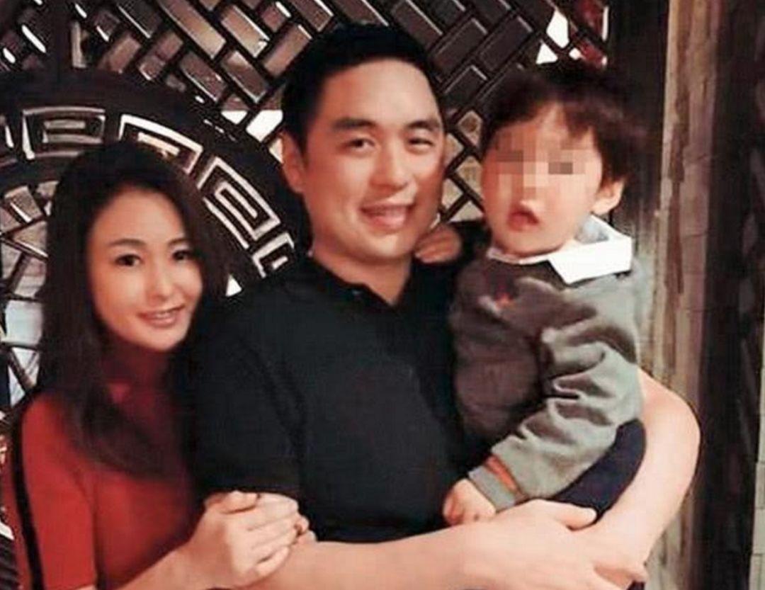 产子获5亿、当小三害正房跳楼，娱乐圈职业“捞女”们为上位可比奚贵妃狠多了（组图） - 50