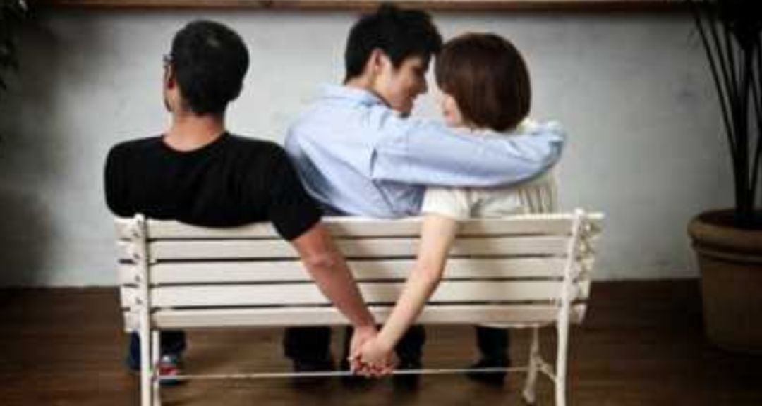 产子获5亿、当小三害正房跳楼，娱乐圈职业“捞女”们为上位可比奚贵妃狠多了（组图） - 37