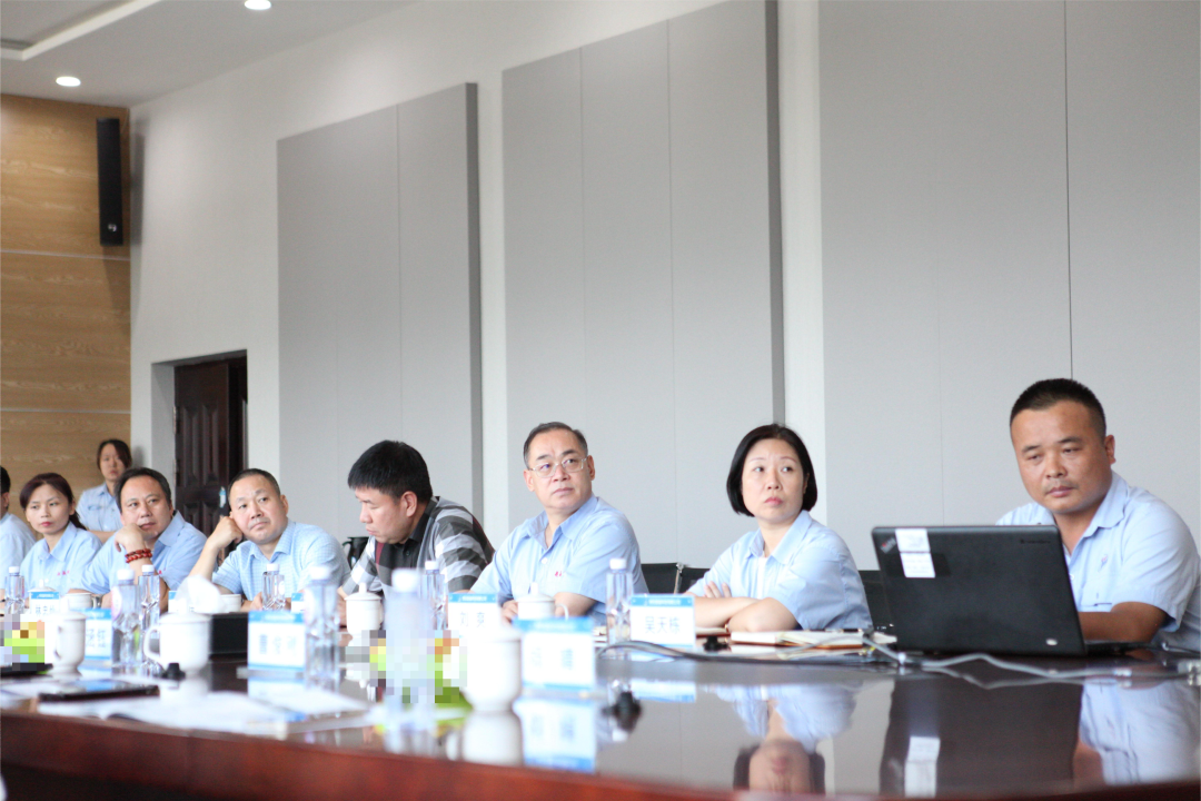 陕西省政协副主席陈强带队莅临超晶科技视察指导(图2) 陕西省政协副主席陈强带队莅临超晶科技视察指导(图2)