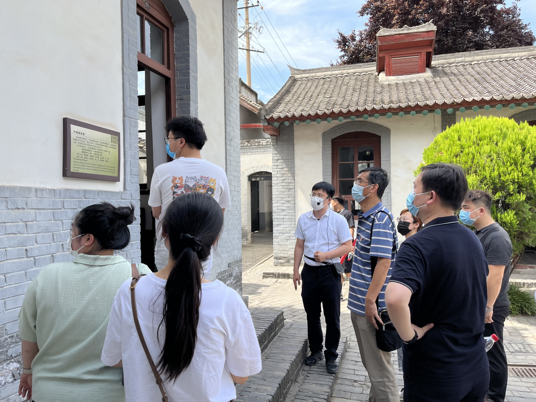 “感受红色情怀 追忆革命精神”系列活动(二) (图5) “感受红色情怀 追忆革命精神”系列活动(二) (图5)