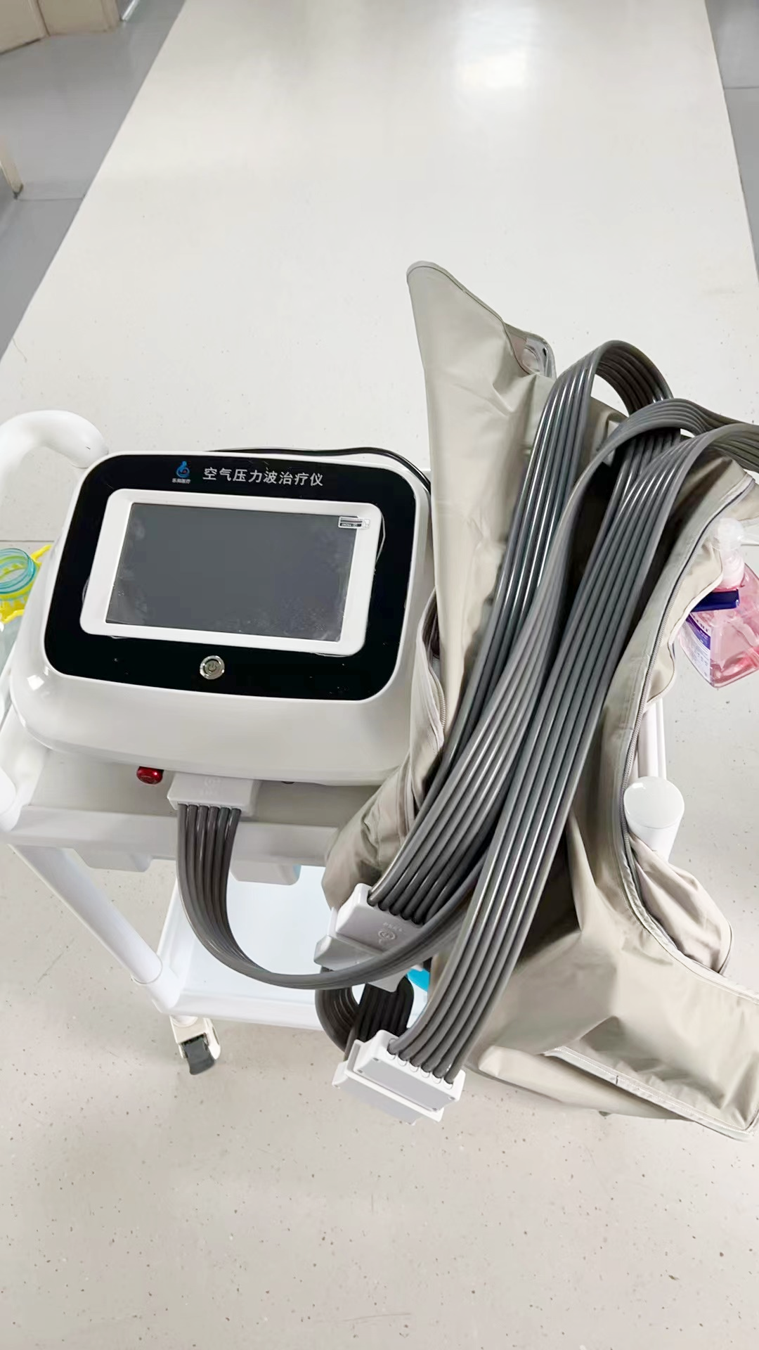 气压治疗仪怎么消毒长期卧床患者的神器——空气压力波治疗仪_https://www.jmylbn.com_新闻资讯_第4张