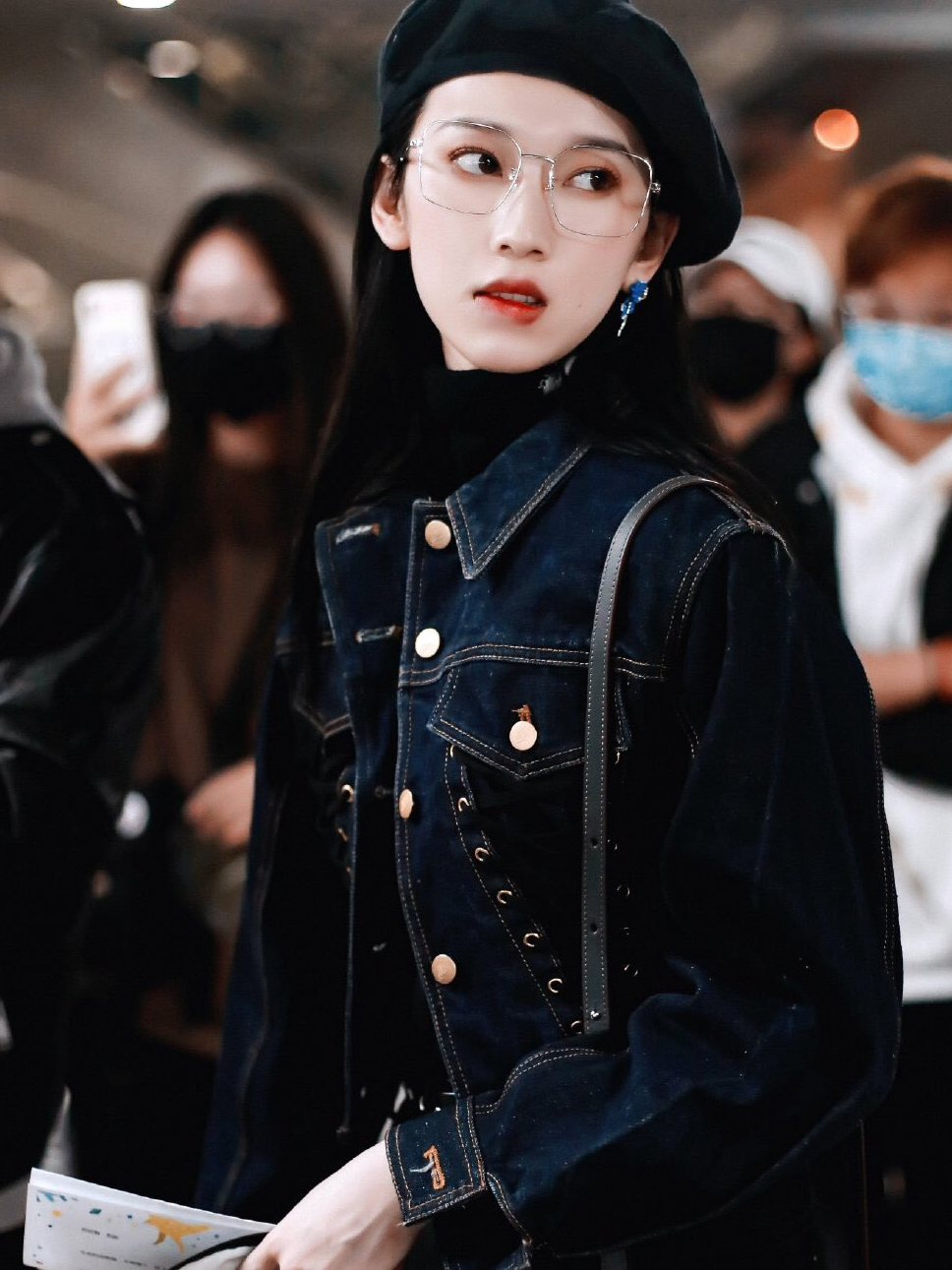 千万别小看戴眼镜女生的颜值