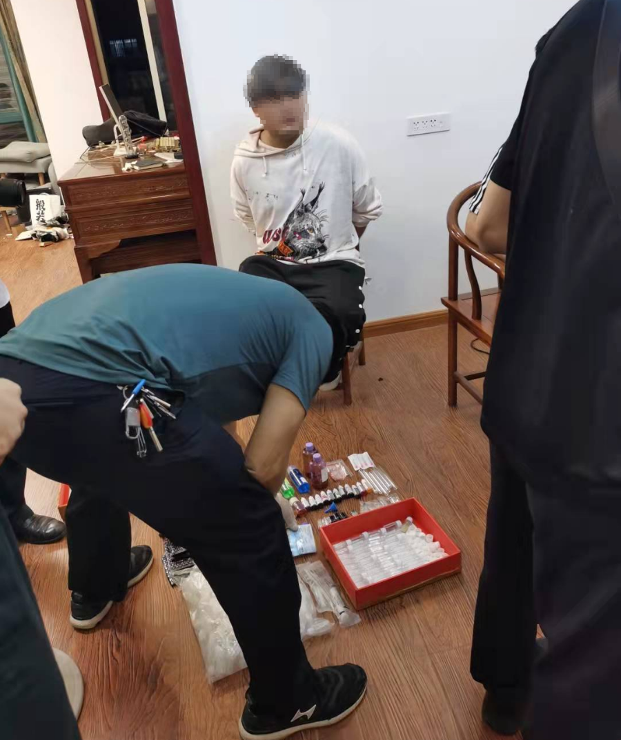 寿县破获系列贩卖合成大麻素类电子烟案件斩断四条贩毒通道