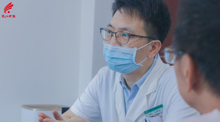 手术台怎么对灯一声感谢，医路精诚｜随叫随到的手术台 “守护者”，一年点亮1200次生命绿灯_https://www.jmylbn.com_新闻资讯_第3张