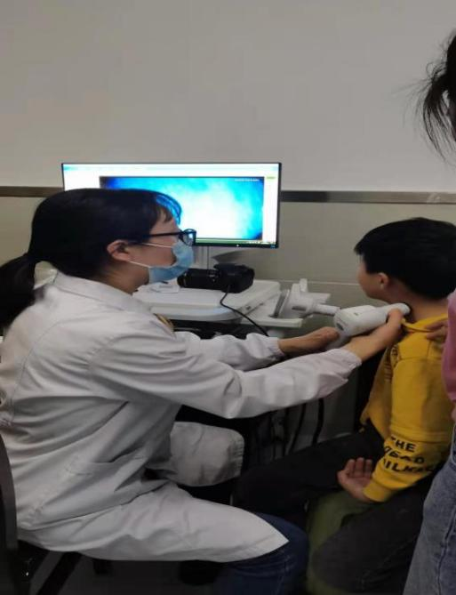 电子皮肤镜有什么用【新项目】瓮安县中医医院肛肠皮肤科引进两神器--电子皮肤镜、电子直肠镜！_https://www.jmylbn.com_新闻资讯_第9张