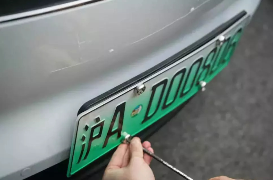 插电混动/增程式动力汽车,该不该享受绿牌?