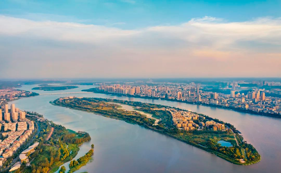 大片看遂宁一座隽永灵动的西部水都