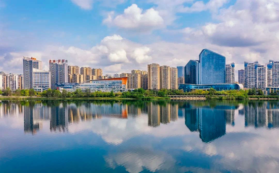 大片看遂宁一座隽永灵动的西部水都