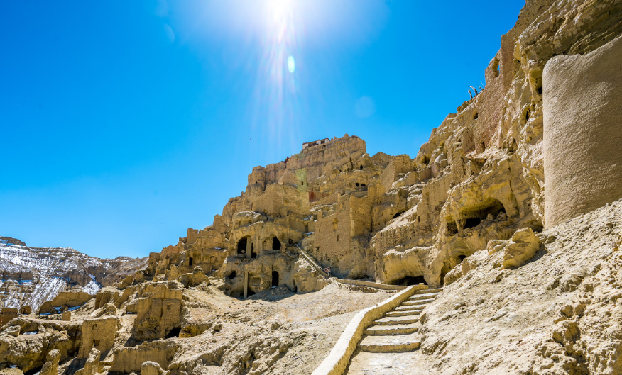 西藏的天堂在哪里_西藏哪个地方离天堂最近_尺尊公主