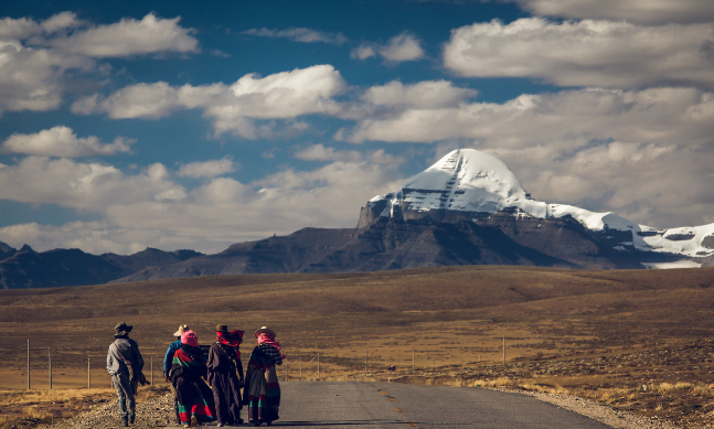 西藏的天堂在哪里_西藏哪个地方离天堂最近_尺尊公主