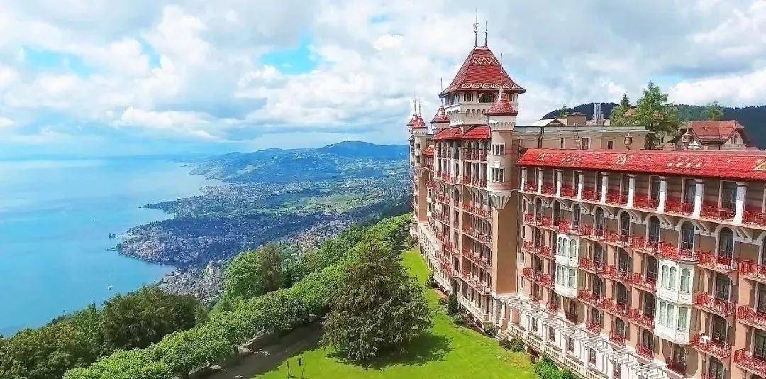 shms瑞士酒店管理大学|瑞士酒管详解:地理杂志最美校园的shms瑞士酒店