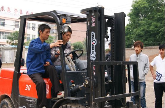 蘭州交通職業技術學院_蘭州交通職業學院搬遷招標公告_蘭州交通職業學院新校區