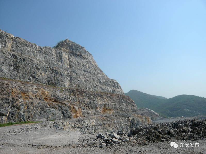 【重磅】东安探获一大型水泥用灰岩矿矿床 预计矿山服务可达45年,产值