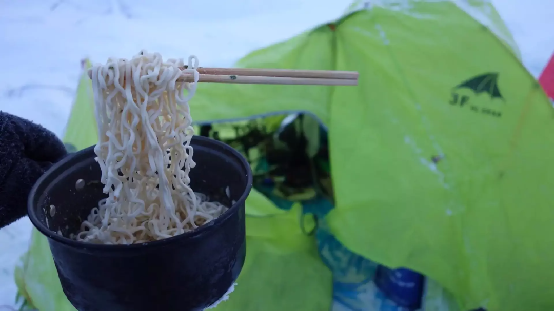 零下71℃！世界最冷的地方，北极熊扛不住，挖坟需要3天，仅有500人居住，却有无数人抢着来