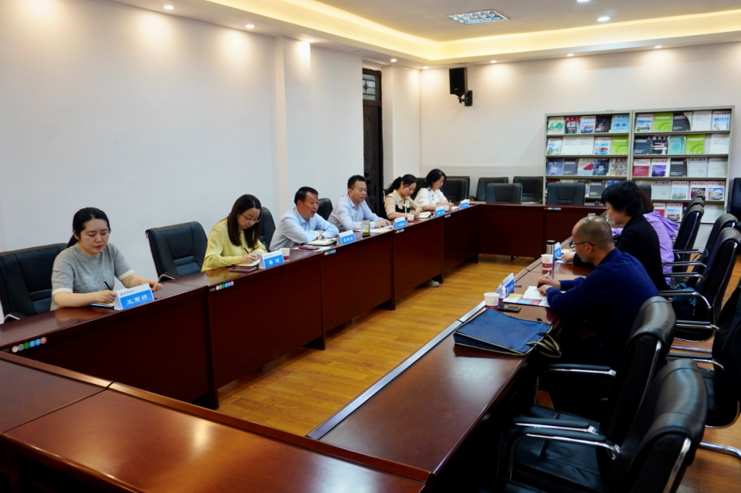 新疆司法警官职业学院院长金箴一行来我校调研交流