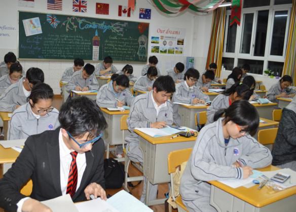 上海金苹果学校学费_上海金苹果学校_上海金苹果学校校长胡