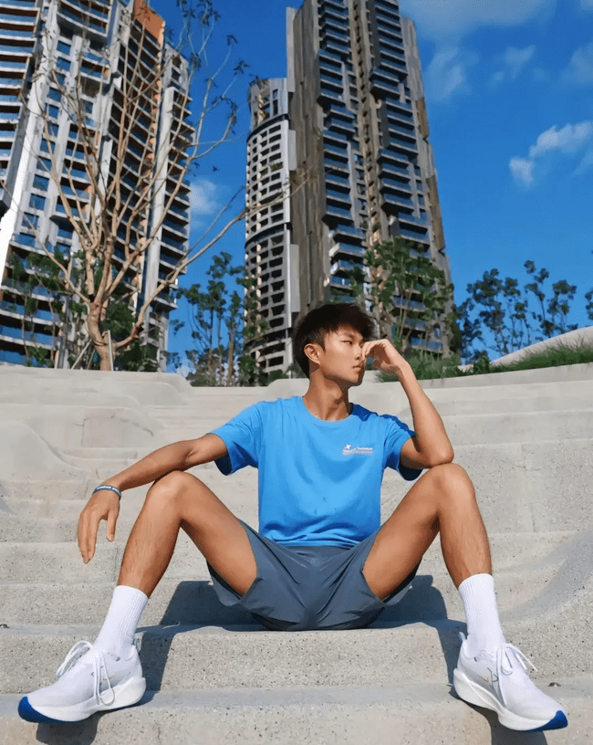 图片[37]-黑皮机车程序员小哥哥，你被折服了吗？-小蓝短视频