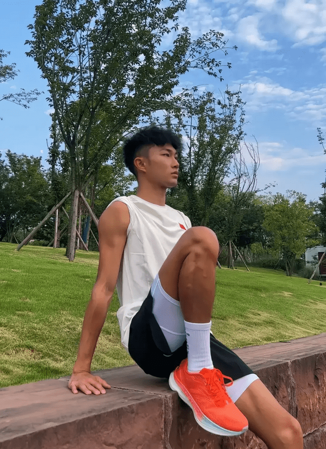 图片[13]-黑皮机车程序员小哥哥，你被折服了吗？-小蓝短视频