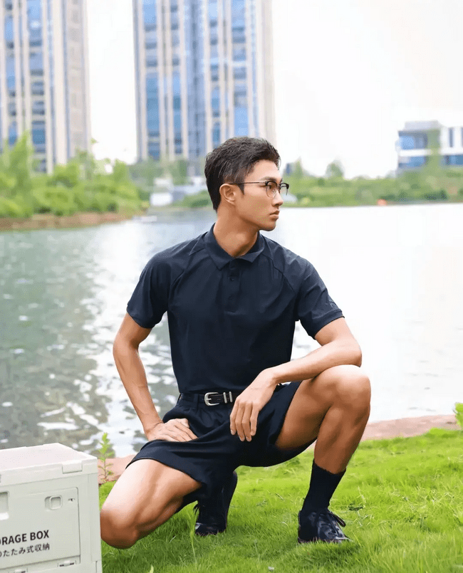 图片[31]-黑皮机车程序员小哥哥，你被折服了吗？-小蓝短视频