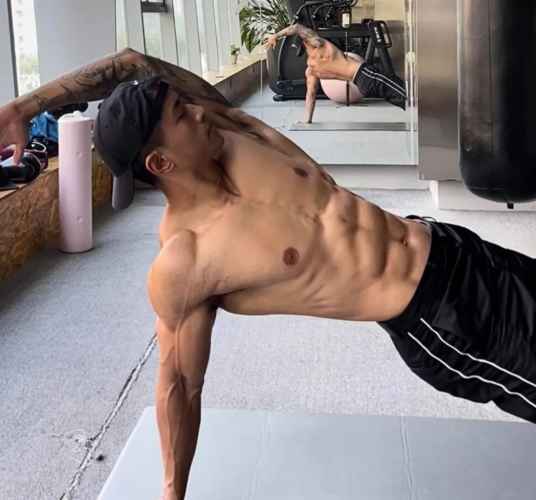 186cm筋肉铁血汉子健身私教