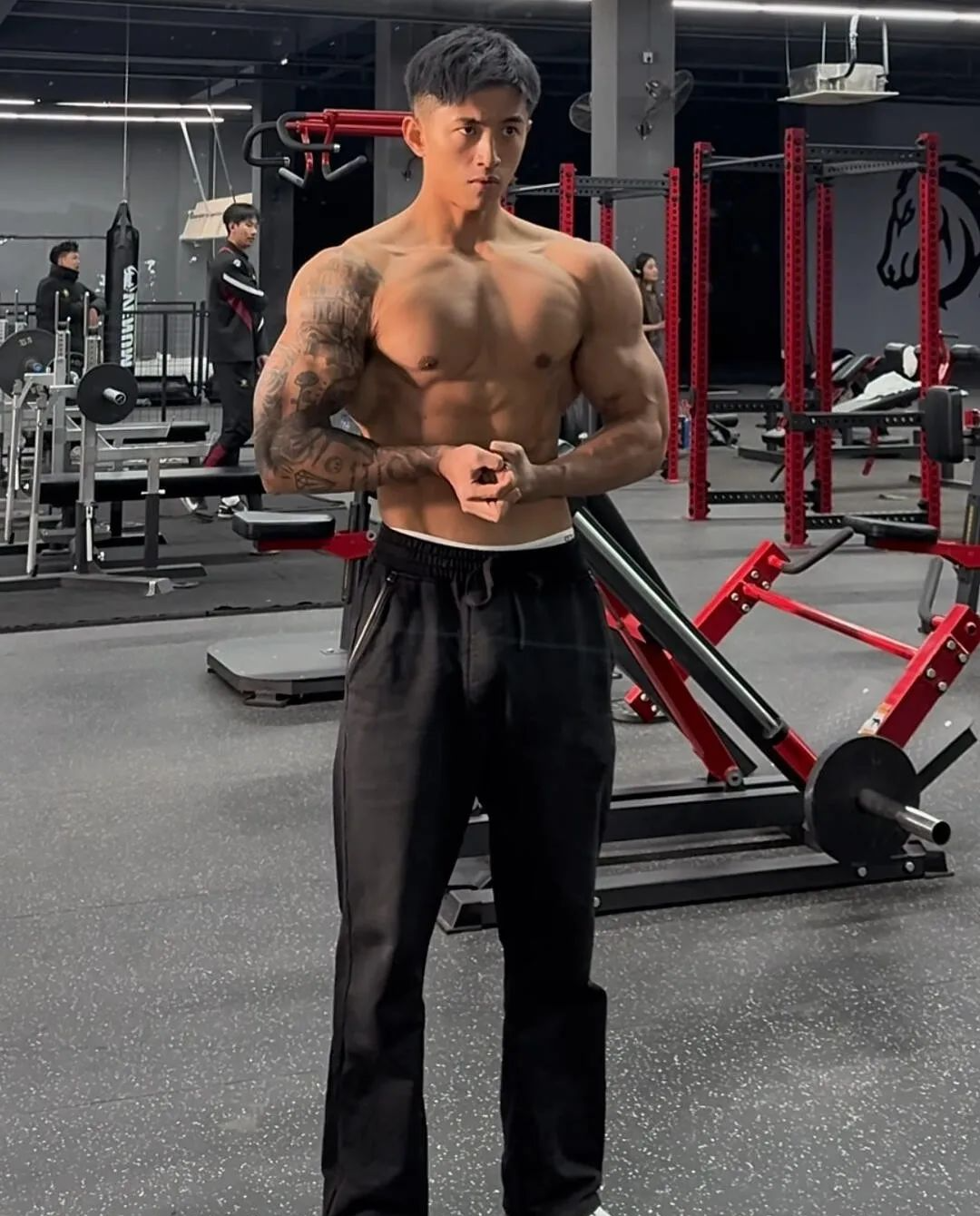 186cm筋肉铁血汉子健身私教