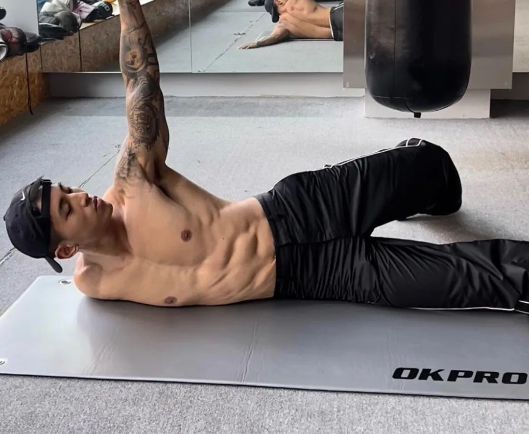 186cm筋肉铁血汉子健身私教