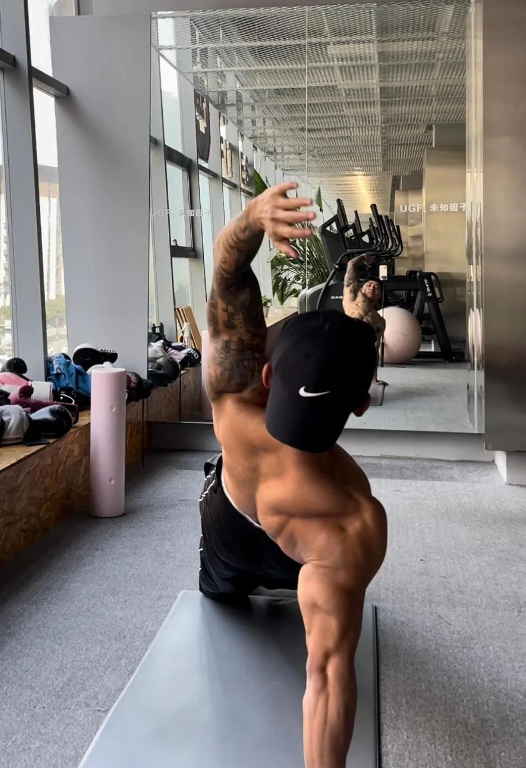 186cm筋肉铁血汉子健身私教