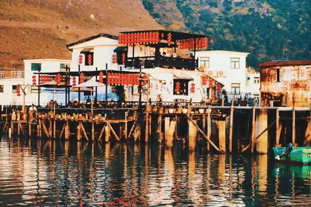 比东京绚烂，烟火气不输曼谷，这座好逛好吃的国际化大都市，值得打卡100次！