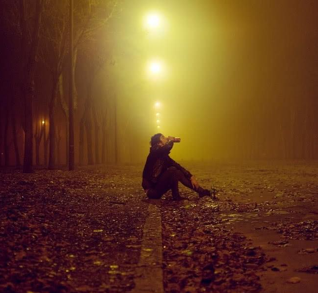 落魄时候接过的这根烟可以温暖整个人生