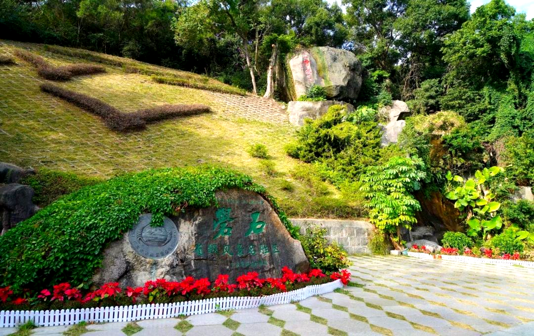 礐石风景名胜区广东省内di一座真正意义的跨海大桥,全长11.08公里.