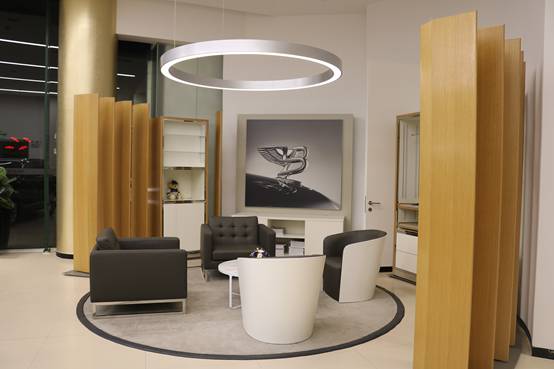 榮譽丨熱(rè)烈祝賀賓利廣州-體(tǐ)育中心榮獲“最具潛力經銷商”及“卓越售後經銷商”兩項殊榮(圖8)